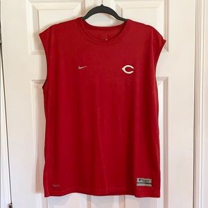 MLB Nike Fit Dry Cincinnati Reds Sleeveless Shirt
